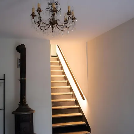 לינה וארוחת בוקר Beb La Patataia 3*